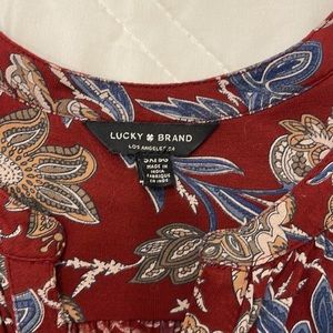 Lucky brand blouse with a beautiful print